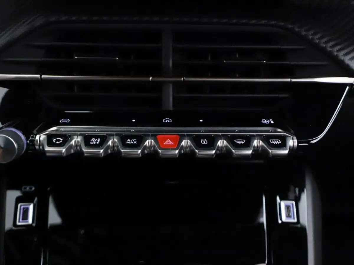 1.2T Hybrid 145PK GT Led/Keyless/360.Camera/Nav/ Ad.Cruise/Carplay/H.Leder.Sportstoelen/Blindspot