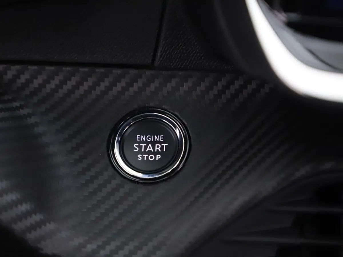 1.2T Hybrid 145PK GT Led/Keyless/360.Camera/Nav/ Ad.Cruise/Carplay/H.Leder.Sportstoelen/Blindspot