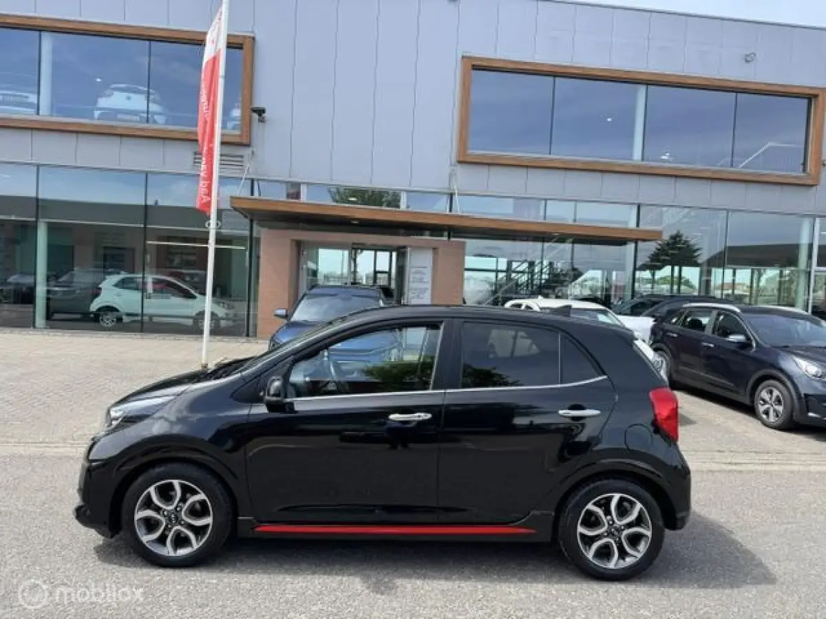 1.0 DPi GT-Line , GT Interieur , GT Voor- & Achter bumpers , Navigatie & Camera , Bluetooth , Apple carplay & Android auto, Speciale sportive uitvoering