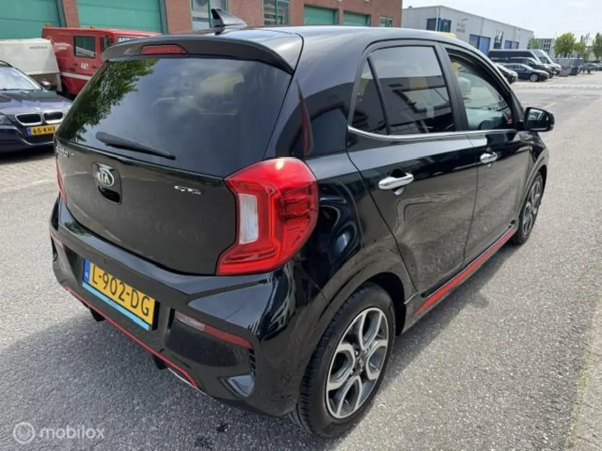 1.0 DPi GT-Line , GT Interieur , GT Voor- & Achter bumpers , Navigatie & Camera , Bluetooth , Apple carplay & Android auto, Speciale sportive uitvoering