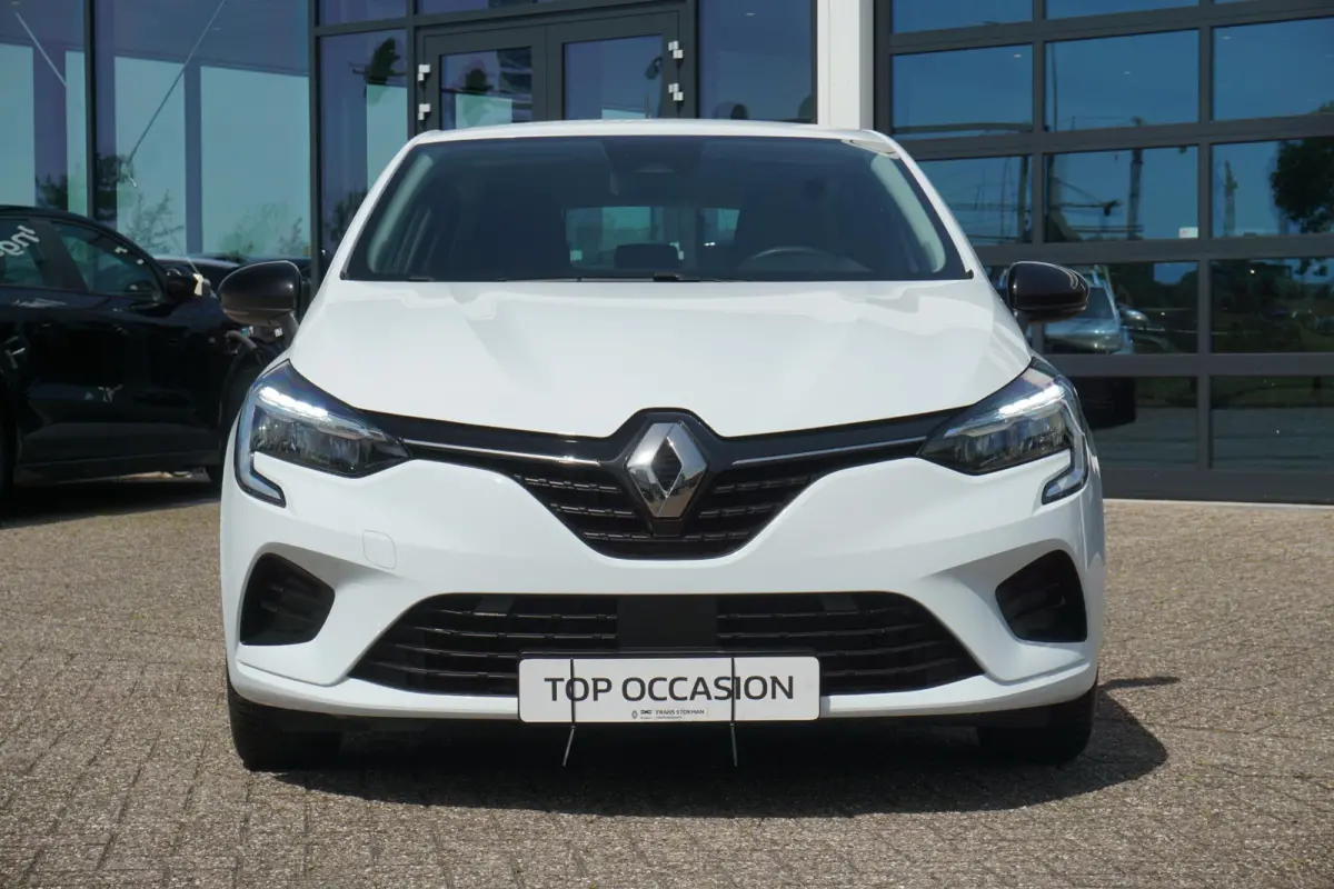 1.6 E-Tech Hybrid 145 Equilibre