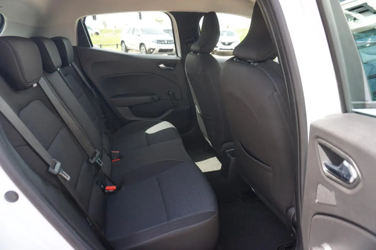 1.6 E-Tech Hybrid 145 Equilibre