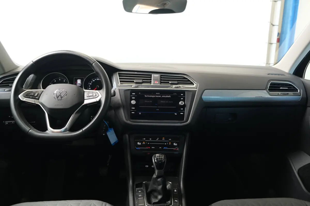 1.5 TSI Life - N.A.P. Airco, Cruise, Navi, PDC, Carplay, Trekhaak.