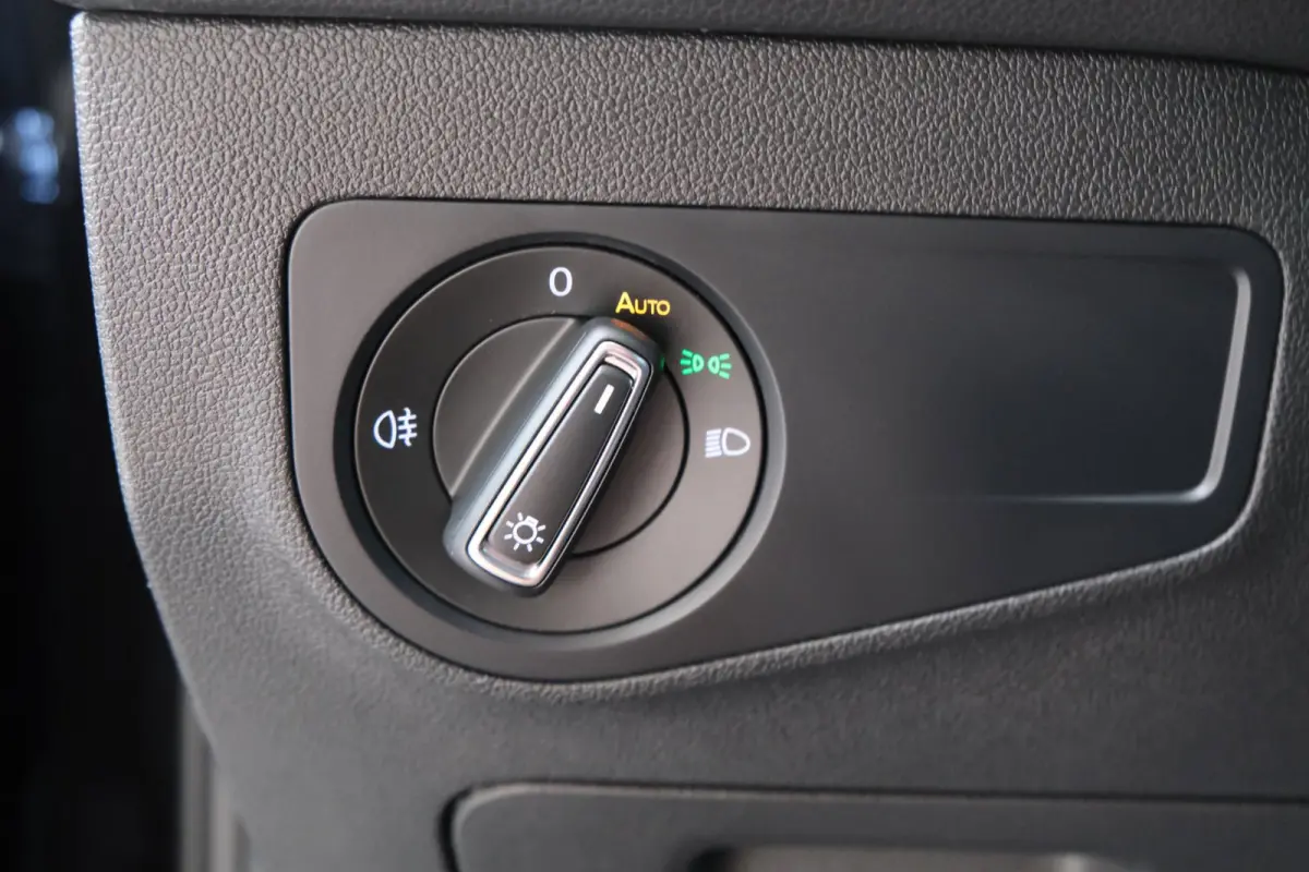 1.5 TSI Life - N.A.P. Airco, Cruise, Navi, PDC, Carplay, Trekhaak.