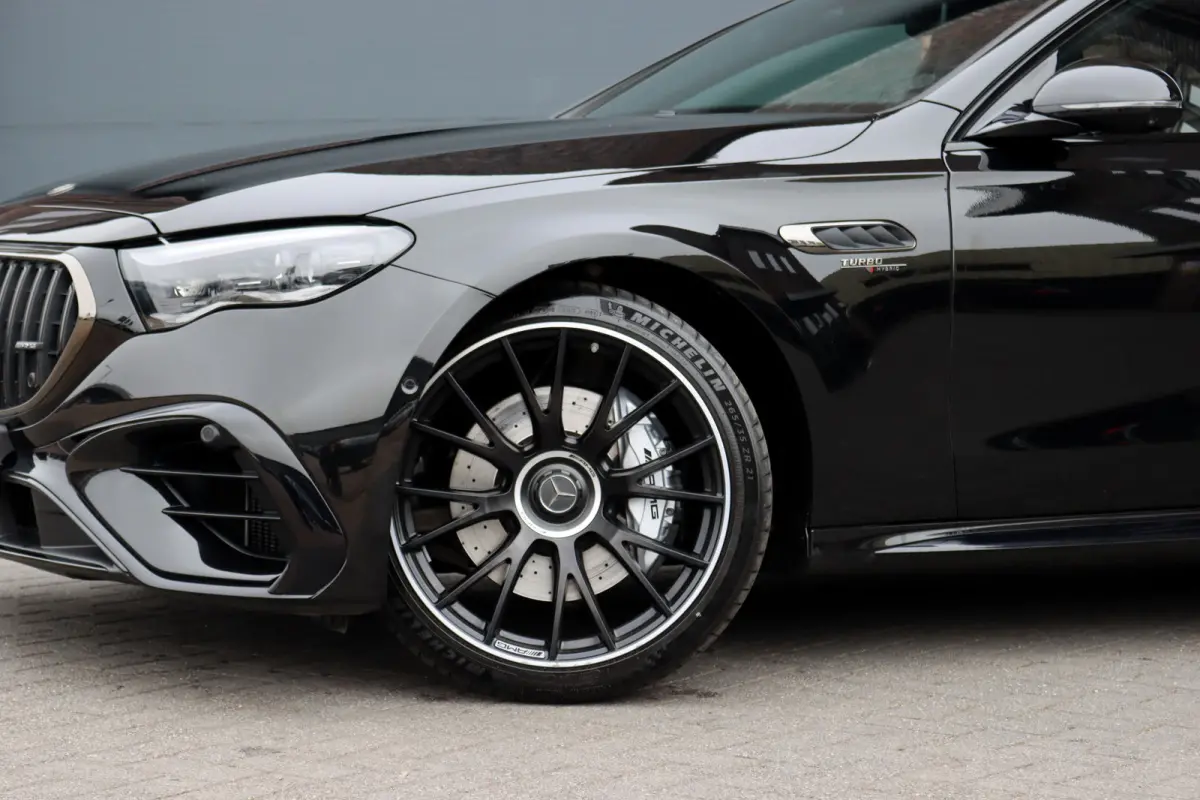 AMG 53 4MATIC+ Premium | 585pk | Hyperscreen | Achterasbesturing | Distronic | Burmester | HUD | Digital Light | Stoelverwarming | Surround Camera | Keyless Go |