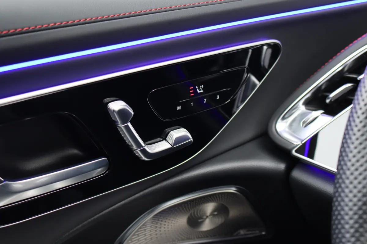AMG 53 4MATIC+ Premium | 585pk | Hyperscreen | Achterasbesturing | Distronic | Burmester | HUD | Digital Light | Stoelverwarming | Surround Camera | Keyless Go |