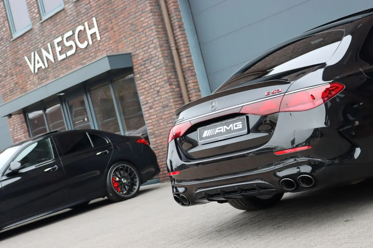 AMG 53 4MATIC+ Premium | 585pk | Hyperscreen | Achterasbesturing | Distronic | Burmester | HUD | Digital Light | Stoelverwarming | Surround Camera | Keyless Go |
