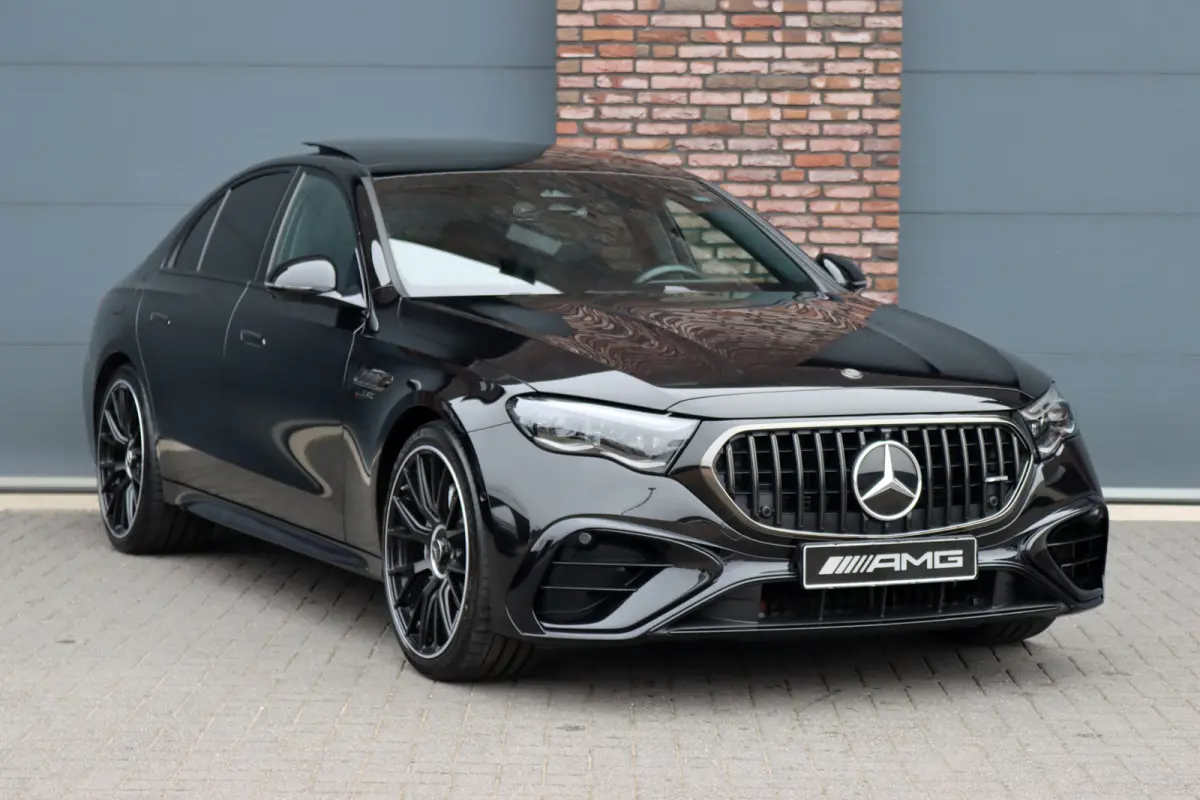 AMG 53 4MATIC+ Premium | 585pk | Hyperscreen | Achterasbesturing | Distronic | Burmester | HUD | Digital Light | Stoelverwarming | Surround Camera | Keyless Go |