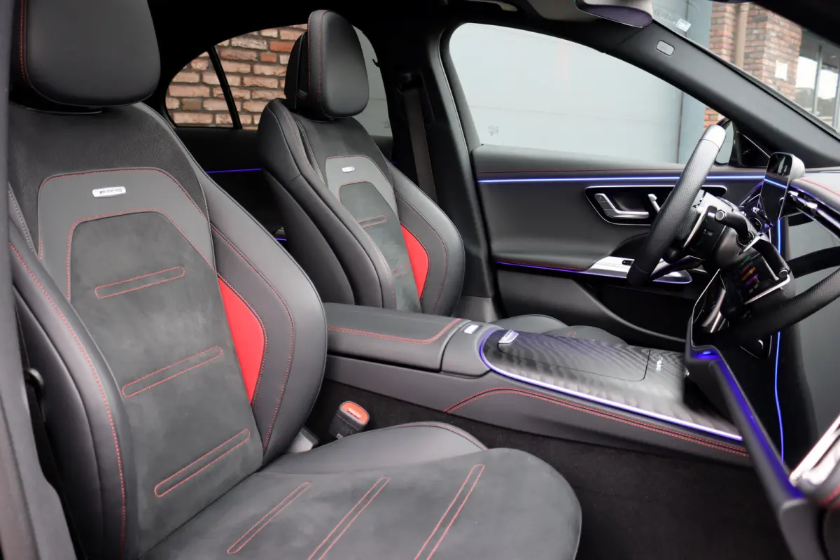 AMG 53 4MATIC+ Premium | 585pk | Hyperscreen | Achterasbesturing | Distronic | Burmester | HUD | Digital Light | Stoelverwarming | Surround Camera | Keyless Go |