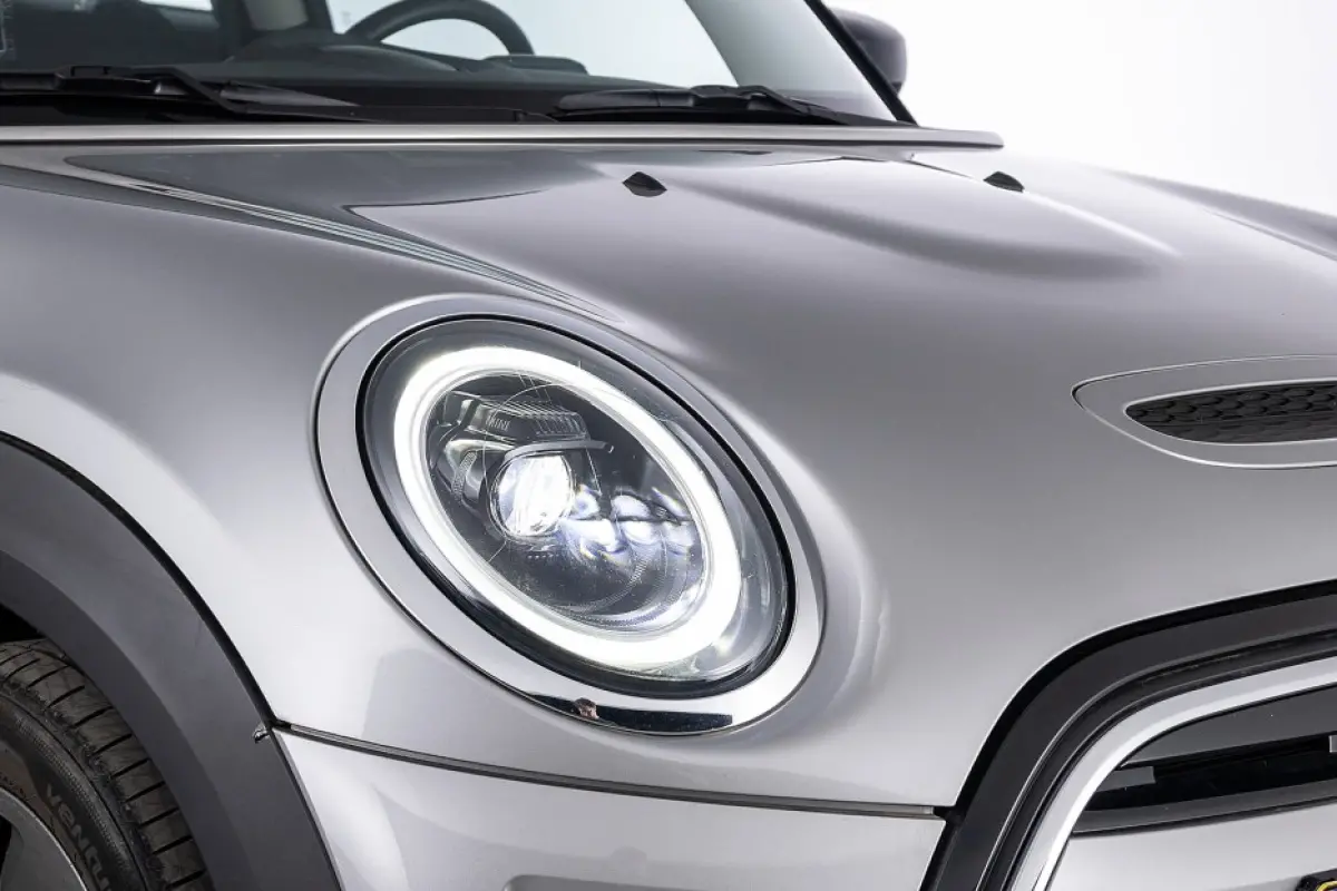 Mini SE 33 kWh | Sportstoelen | Full LED | NAVI | ECC | SOH: 99% |