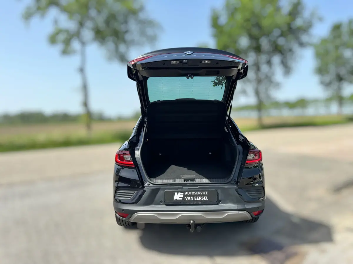 1.6 E-Tech Hybrid 145 Intens TREKHAAK / PANO / LEDER / LED / CARPLAY / STOELVERW. / ELEKTR STOEL / CRUISE / CAMERA