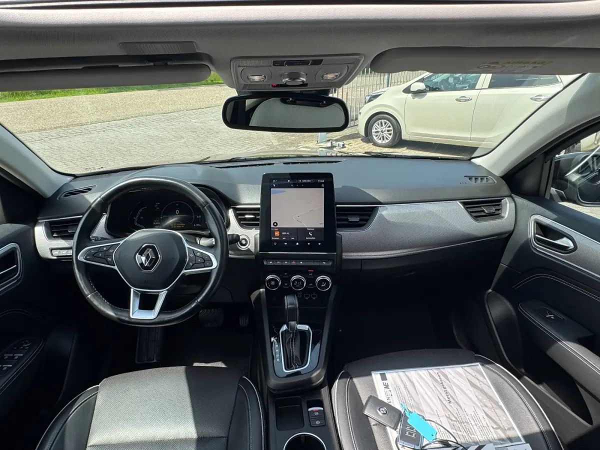 1.6 E-Tech Hybrid 145 Intens TREKHAAK / PANO / LEDER / LED / CARPLAY / STOELVERW. / ELEKTR STOEL / CRUISE / CAMERA