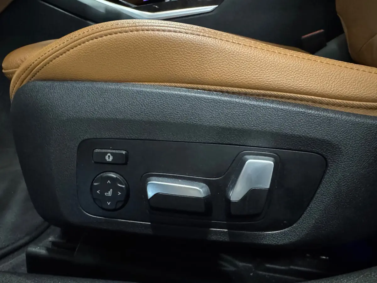 330e High Executive | M-SPORT | SCHUIF/KANTEL | ACC | HUD | TREKHAAK