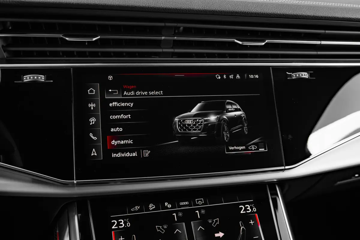 Pro Line S 55 TFSI e quattro 394 pk | Achterbank plus | Achterlichten in LED-techniek | Adaptive air suspension