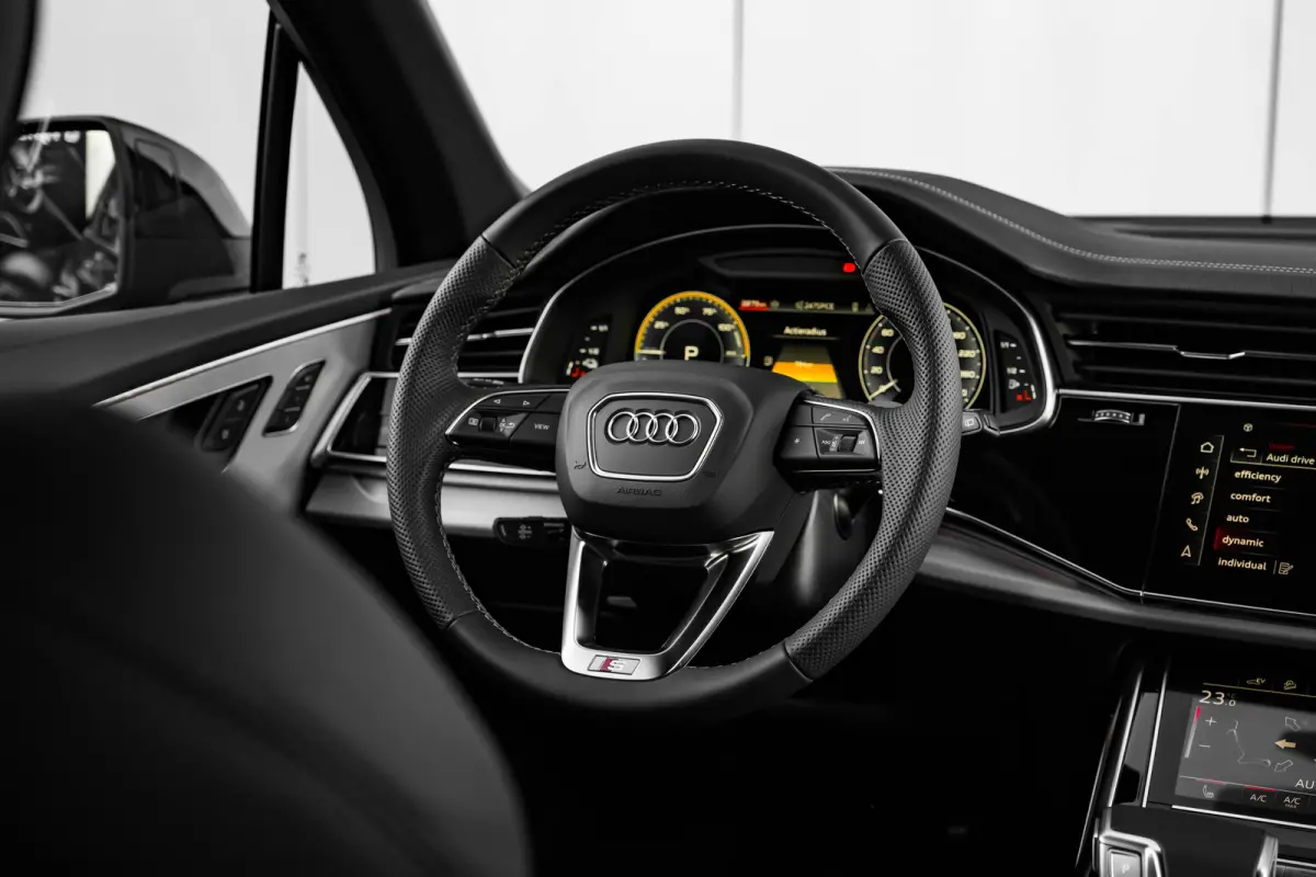Pro Line S 55 TFSI e quattro 394 pk | Achterbank plus | Achterlichten in LED-techniek | Adaptive air suspension