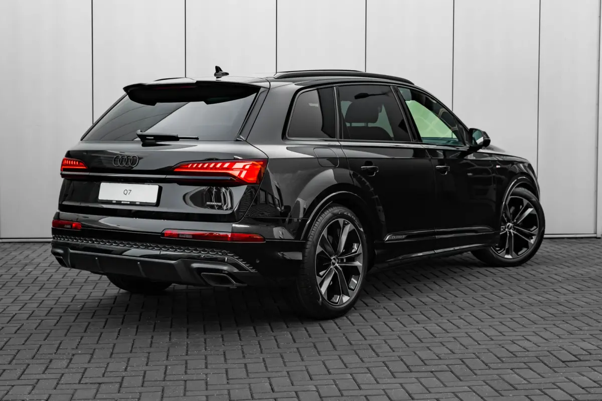 Pro Line S 55 TFSI e quattro 394 pk | Achterbank plus | Achterlichten in LED-techniek | Adaptive air suspension