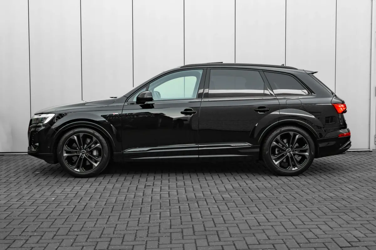 Pro Line S 55 TFSI e quattro 394 pk | Achterbank plus | Achterlichten in LED-techniek | Adaptive air suspension