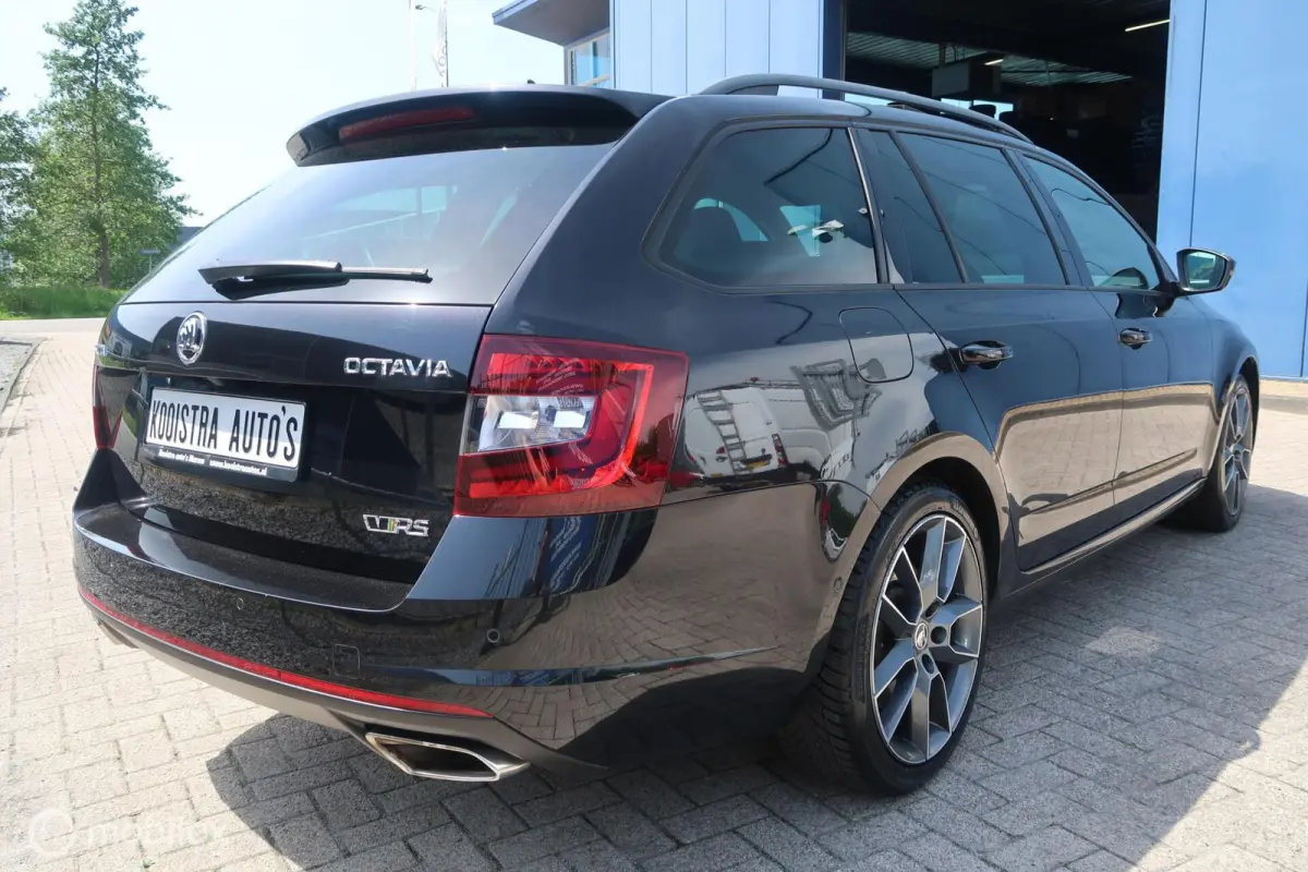 2.0 TSI RS 245 PANODAK,CANTON AUDIO,ACC