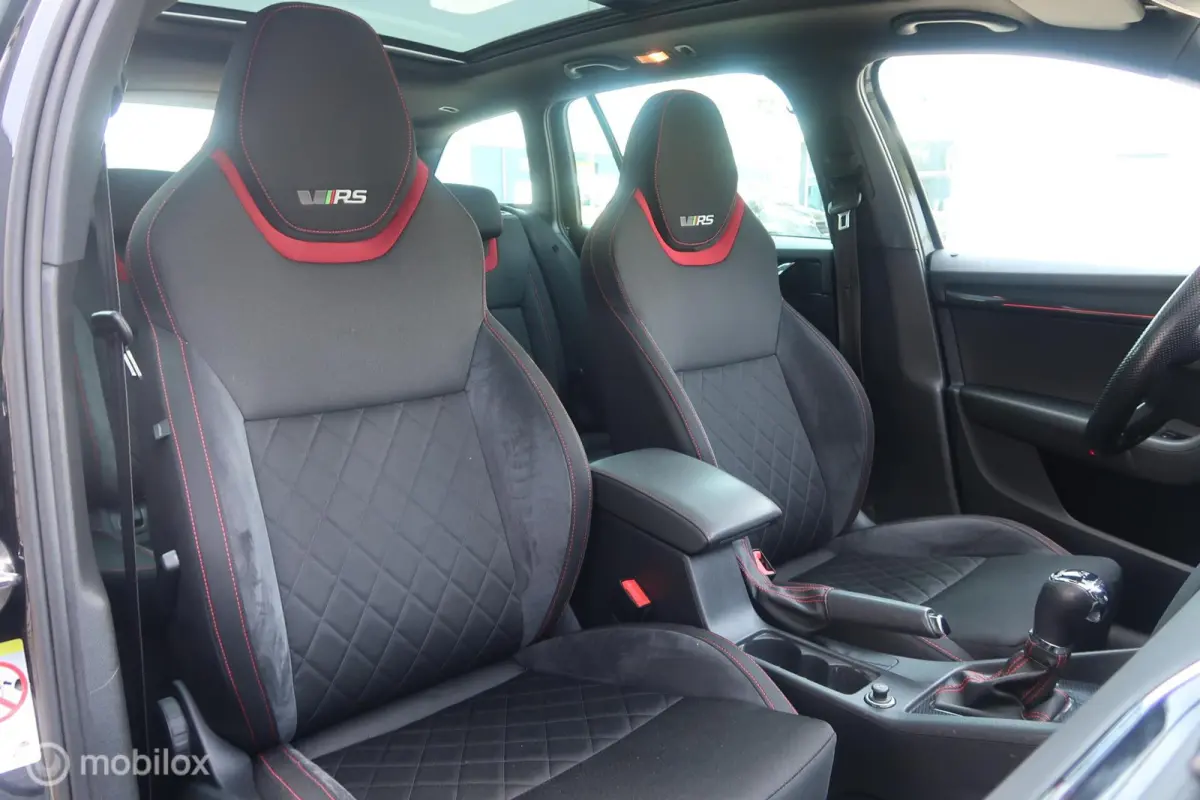2.0 TSI RS 245 PANODAK,CANTON AUDIO,ACC