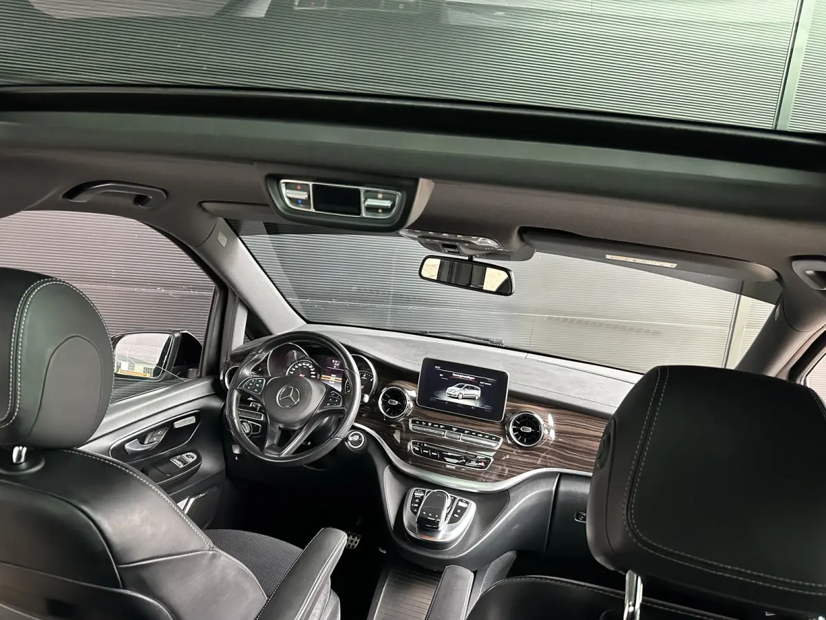 V300 AMG | PANO | LANG | Stoelkoel | LED | Trekhaak | Burmeister |
