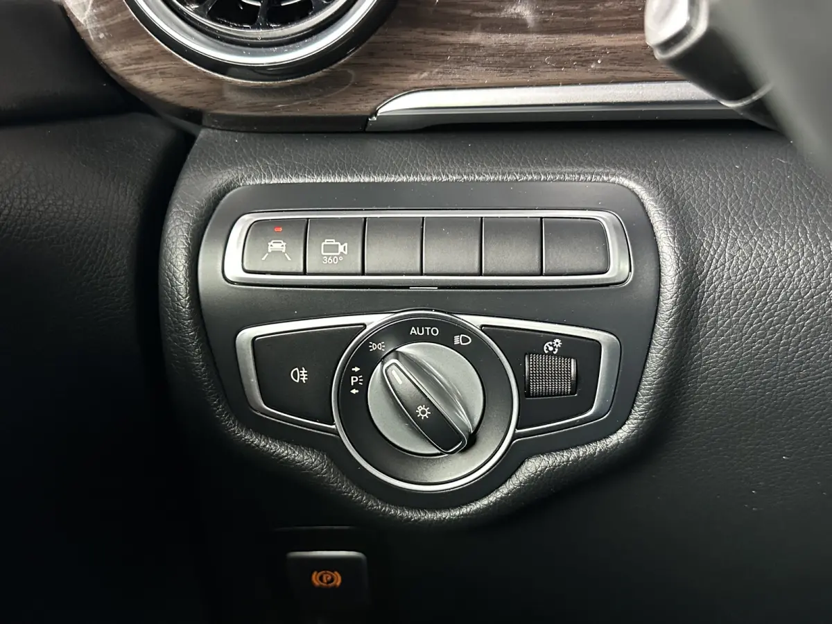 V300 AMG | PANO | LANG | Stoelkoel | LED | Trekhaak | Burmeister |