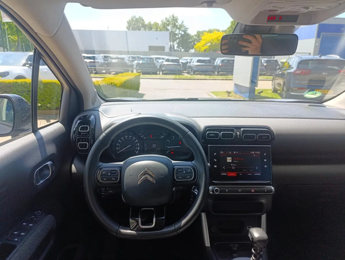 1.2 PureTech Shine | Parkeersensoren | Stoelverwarming | Navigatie | Lane Keeping | Climate Control