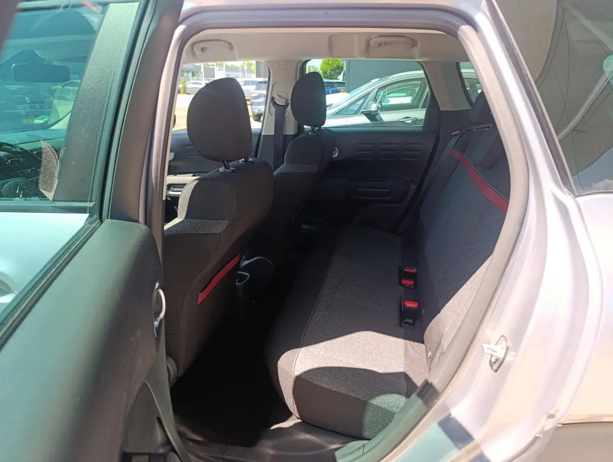 1.2 PureTech Shine | Parkeersensoren | Stoelverwarming | Navigatie | Lane Keeping | Climate Control
