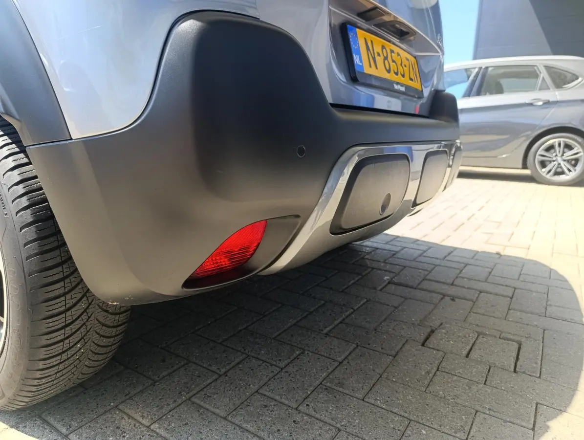 1.2 PureTech Shine | Parkeersensoren | Stoelverwarming | Navigatie | Lane Keeping | Climate Control