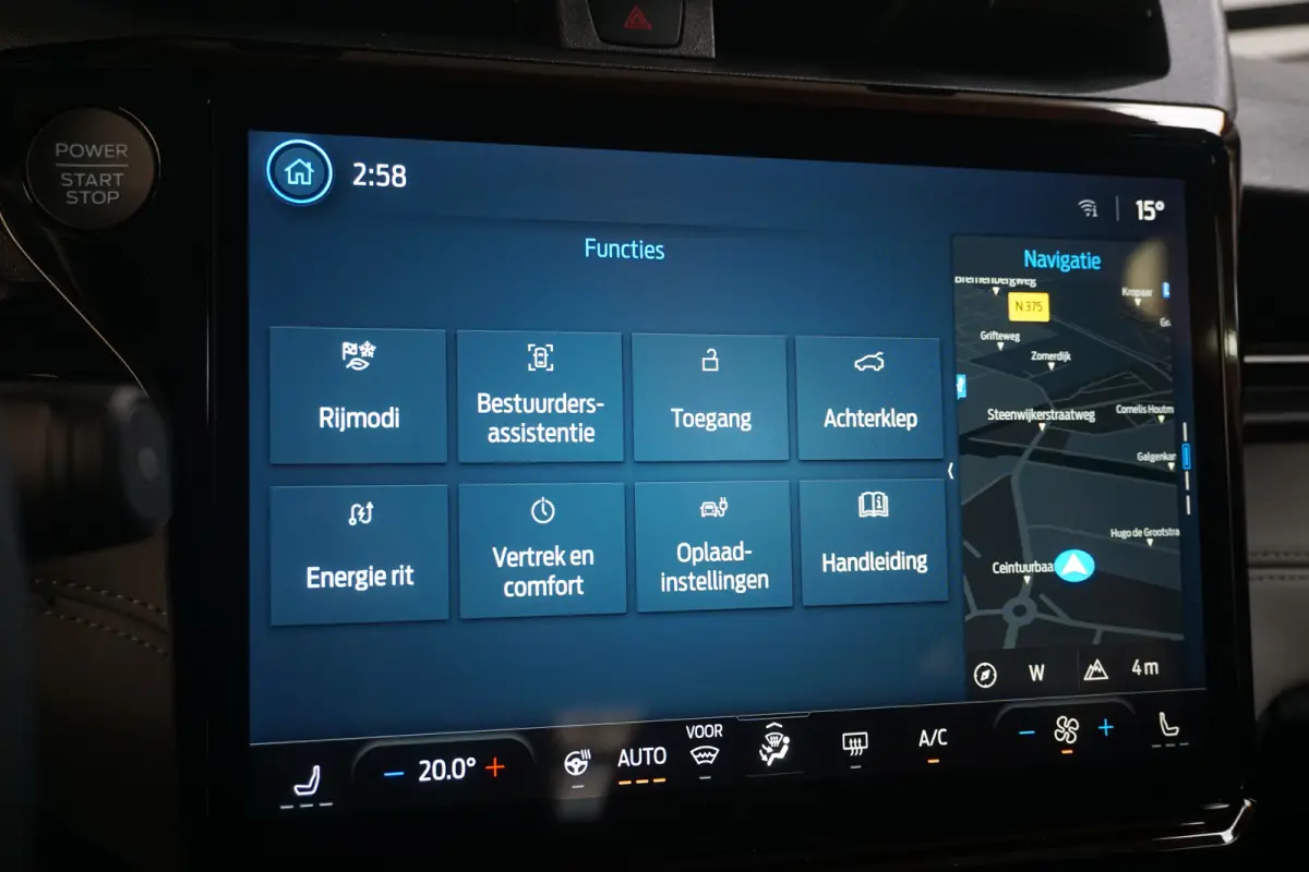 Premium 44 kWh | Trekhaak Afneembaar! | Achteruitrijcamera | Airco (automatisch) | Audio installatie premium