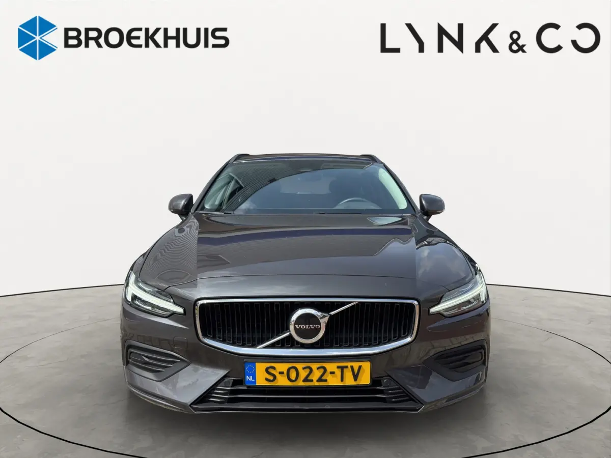 2.0 B4 Core | Apple Carplay/Android Auto|telefoonintegratie premium | Audio installatie | Cruise control adaptief met Stop&Go en stuurhulp
