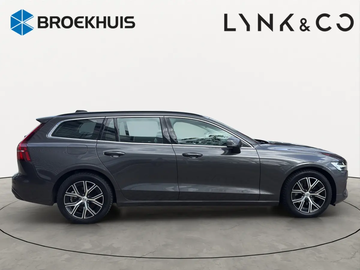 2.0 B4 Core | Apple Carplay/Android Auto|telefoonintegratie premium | Audio installatie | Cruise control adaptief met Stop&Go en stuurhulp