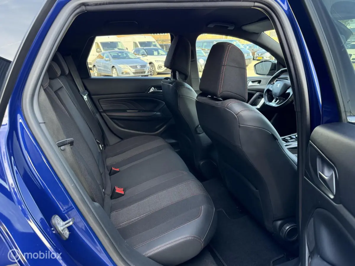1.2 PureTech GT-line AUTOMAAT | LED