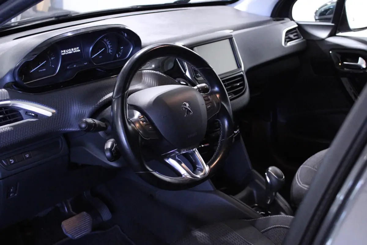 1.2 PureTech Allure | PDC | Apple CarPlay |