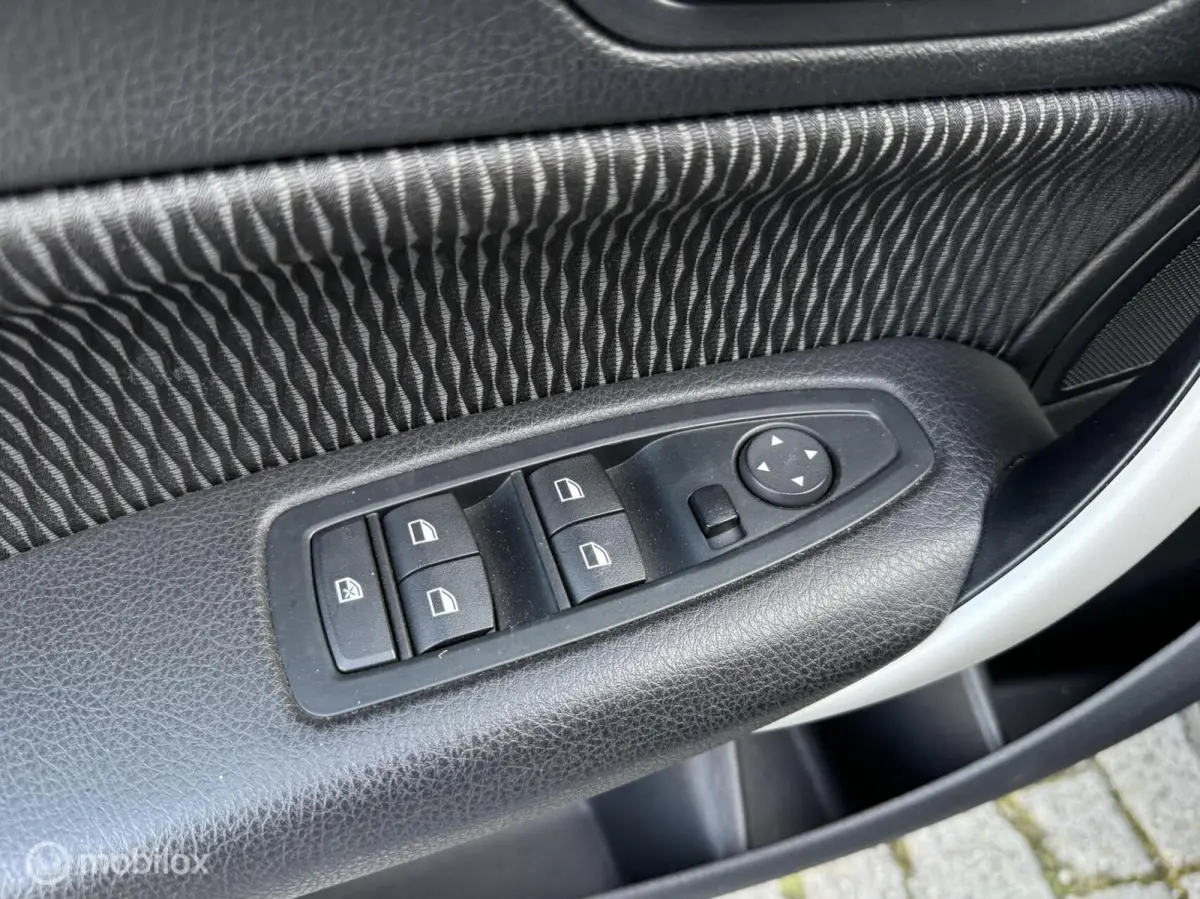 116i High Executive NAVI