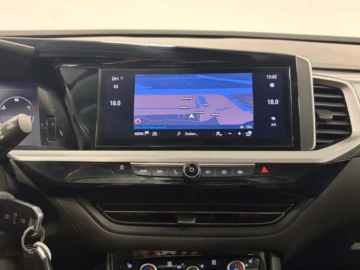 1.2 Turbo Business Elegance*Nw Model*NAP*Camera*Cruise-Control*PDC*Carplay**