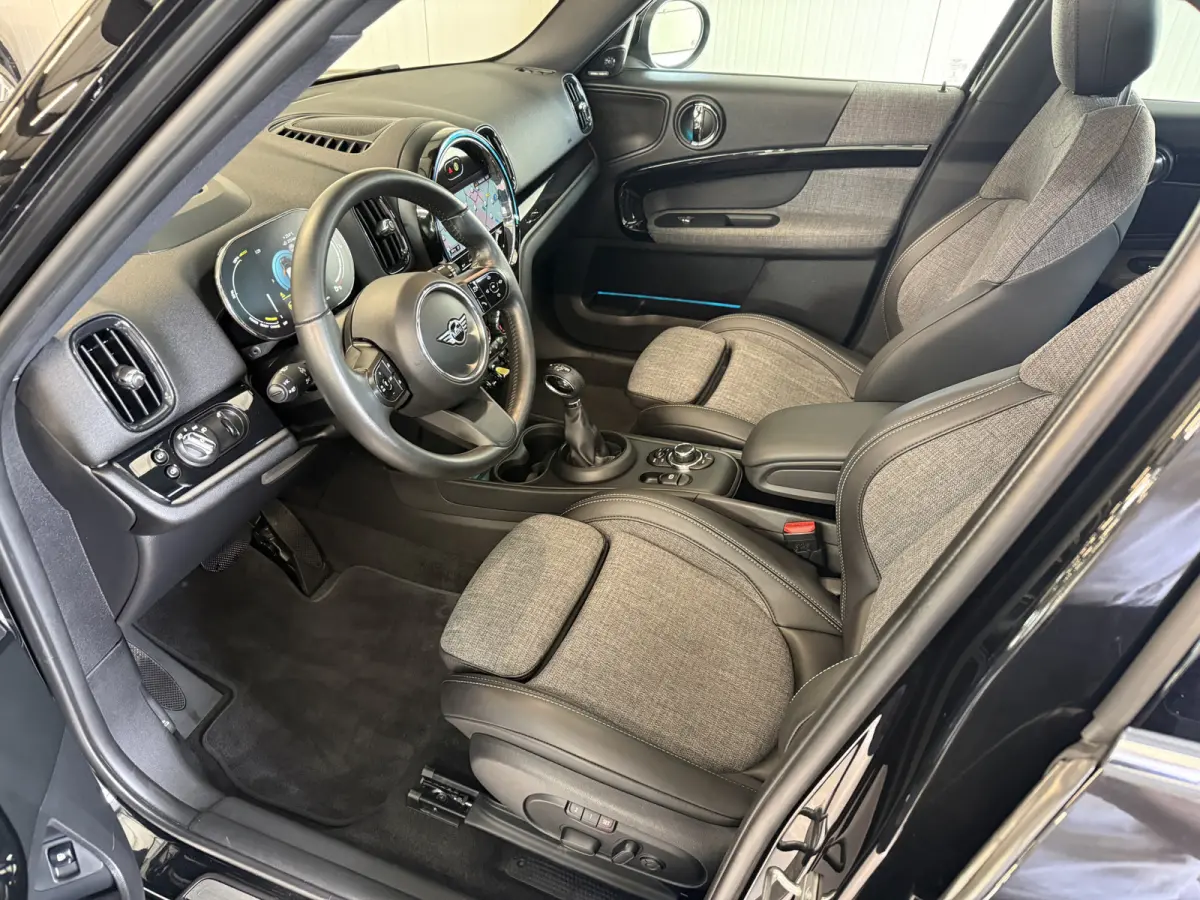 2.0 Cooper SE ALL4 Pano/Camera/H&K/Elec stoel memory