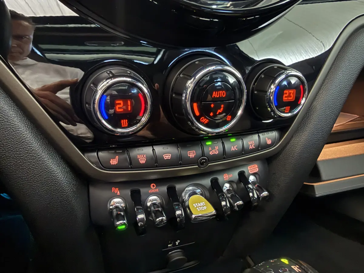 2.0 Cooper SE ALL4 Pano/Camera/H&K/Elec stoel memory