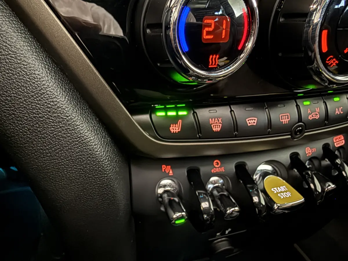 2.0 Cooper SE ALL4 Pano/Camera/H&K/Elec stoel memory