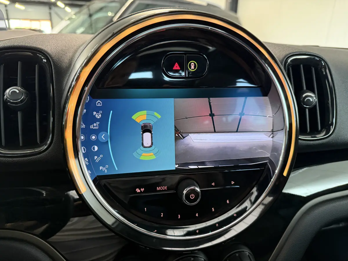 2.0 Cooper SE ALL4 Pano/Camera/H&K/Elec stoel memory