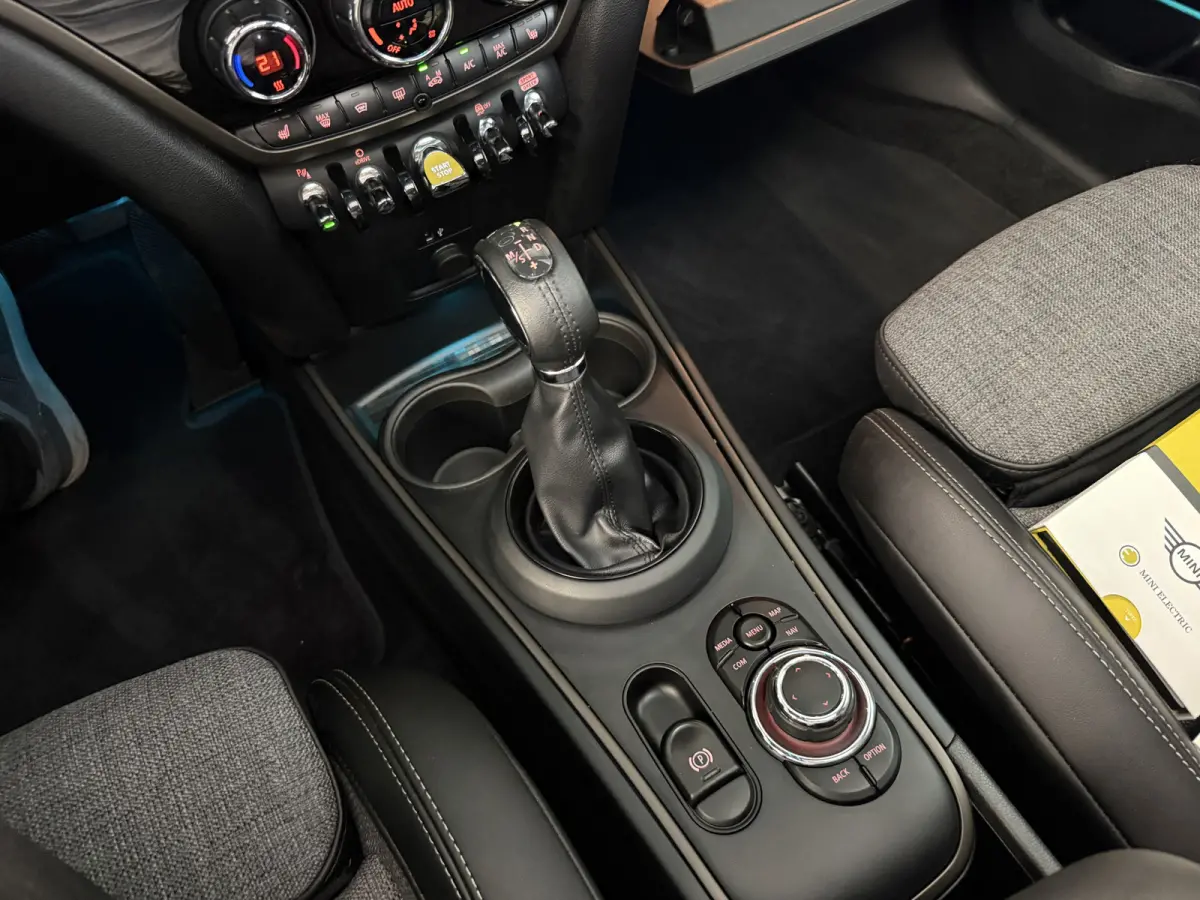 2.0 Cooper SE ALL4 Pano/Camera/H&K/Elec stoel memory
