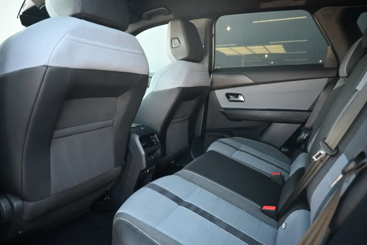 1.2 Turbo Hybrid GS 145pk | HeadUp-Display | Stuur/Stoelverwarming | 360 Camera | Adaptive Cruise | Navigatie | !!