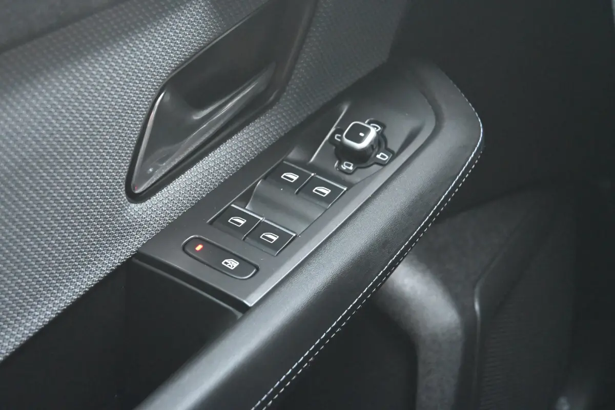 1.2 Turbo Hybrid GS 145pk | HeadUp-Display | Stuur/Stoelverwarming | 360 Camera | Adaptive Cruise | Navigatie | !!