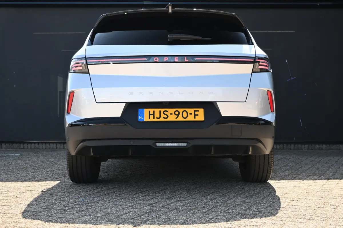 1.2 Turbo Hybrid GS 145pk | HeadUp-Display | Stuur/Stoelverwarming | 360 Camera | Adaptive Cruise | Navigatie | !!
