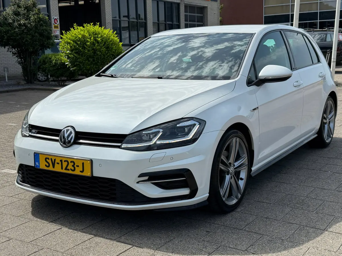1.4 TSI Highline Business R l ACC l XENON
