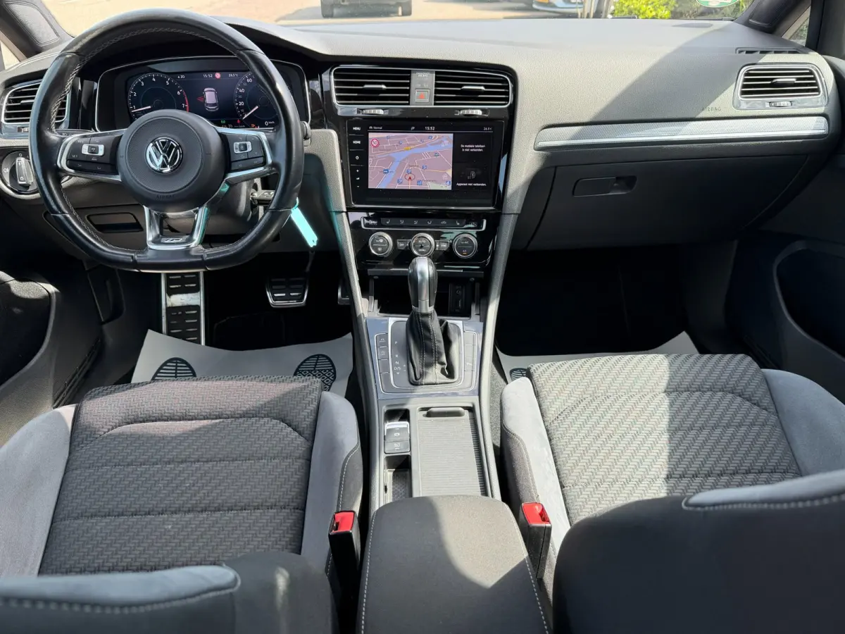 1.4 TSI Highline Business R l ACC l XENON