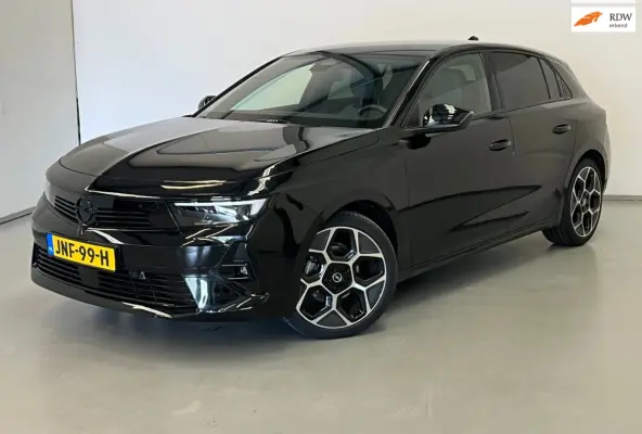 1.2 Turbo Sport Night Edition / CarPlay / 18" LM