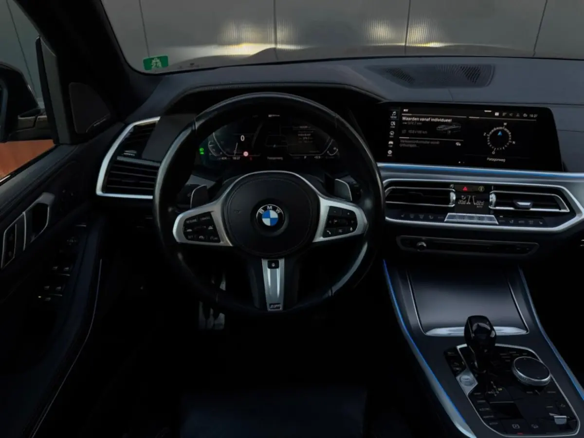 XDrive45e | M Pakket | Pano | Camera