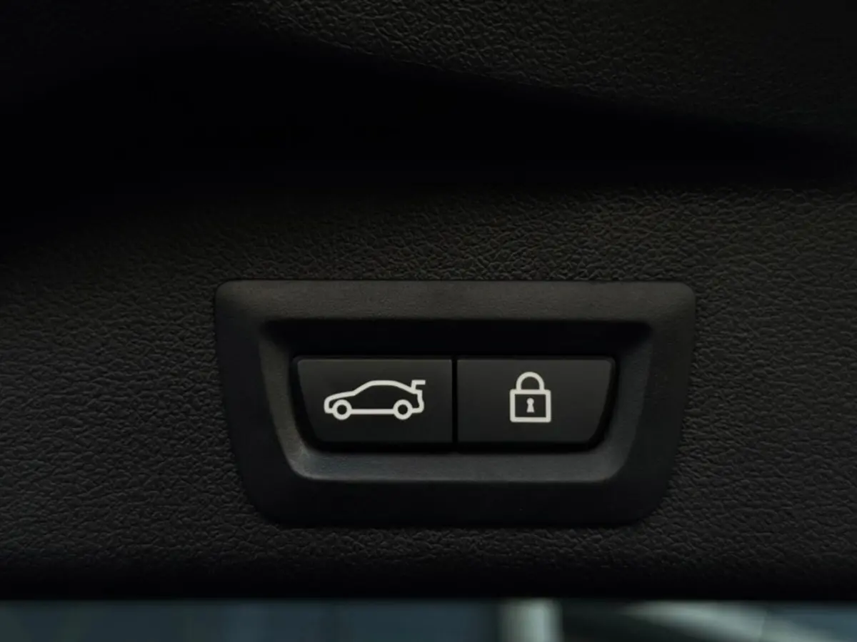 XDrive45e | M Pakket | Pano | Camera