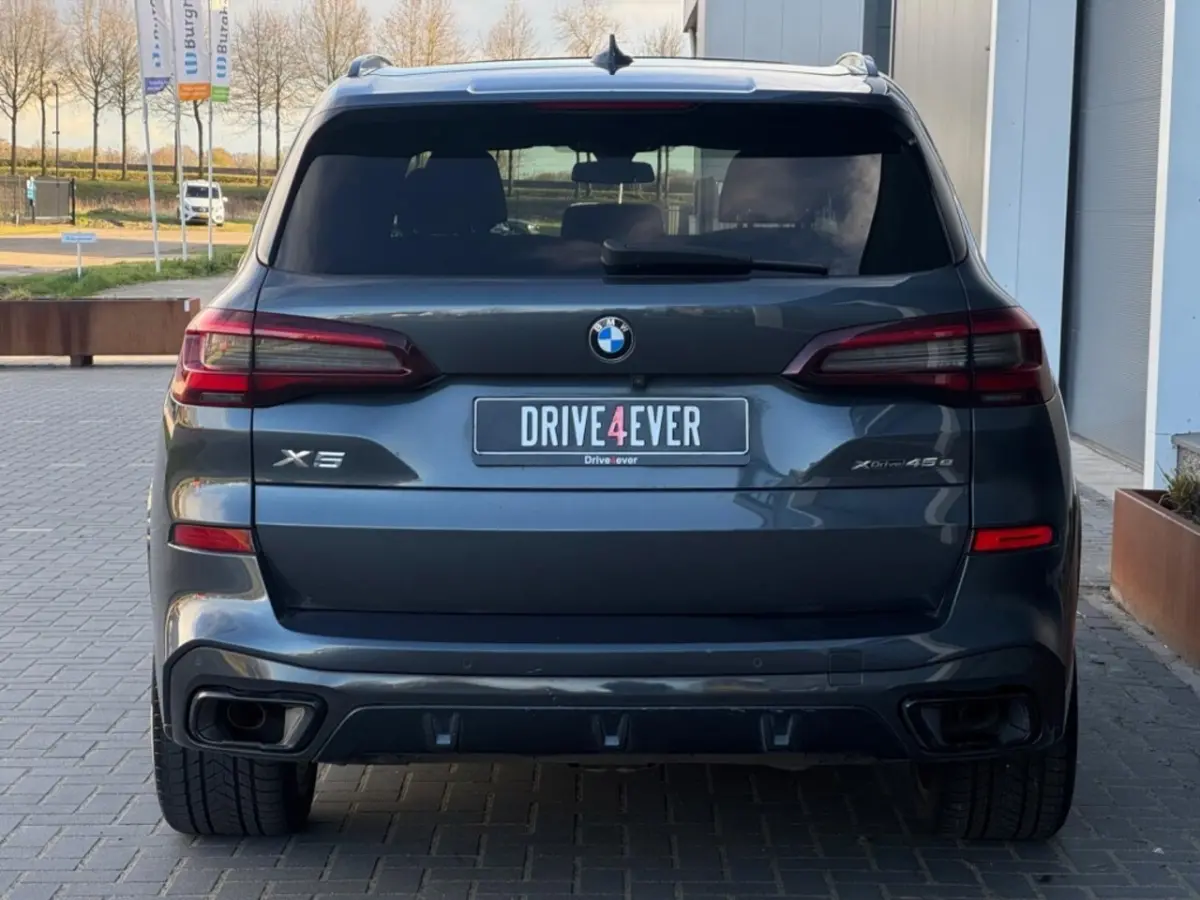 XDrive45e | M Pakket | Pano | Camera