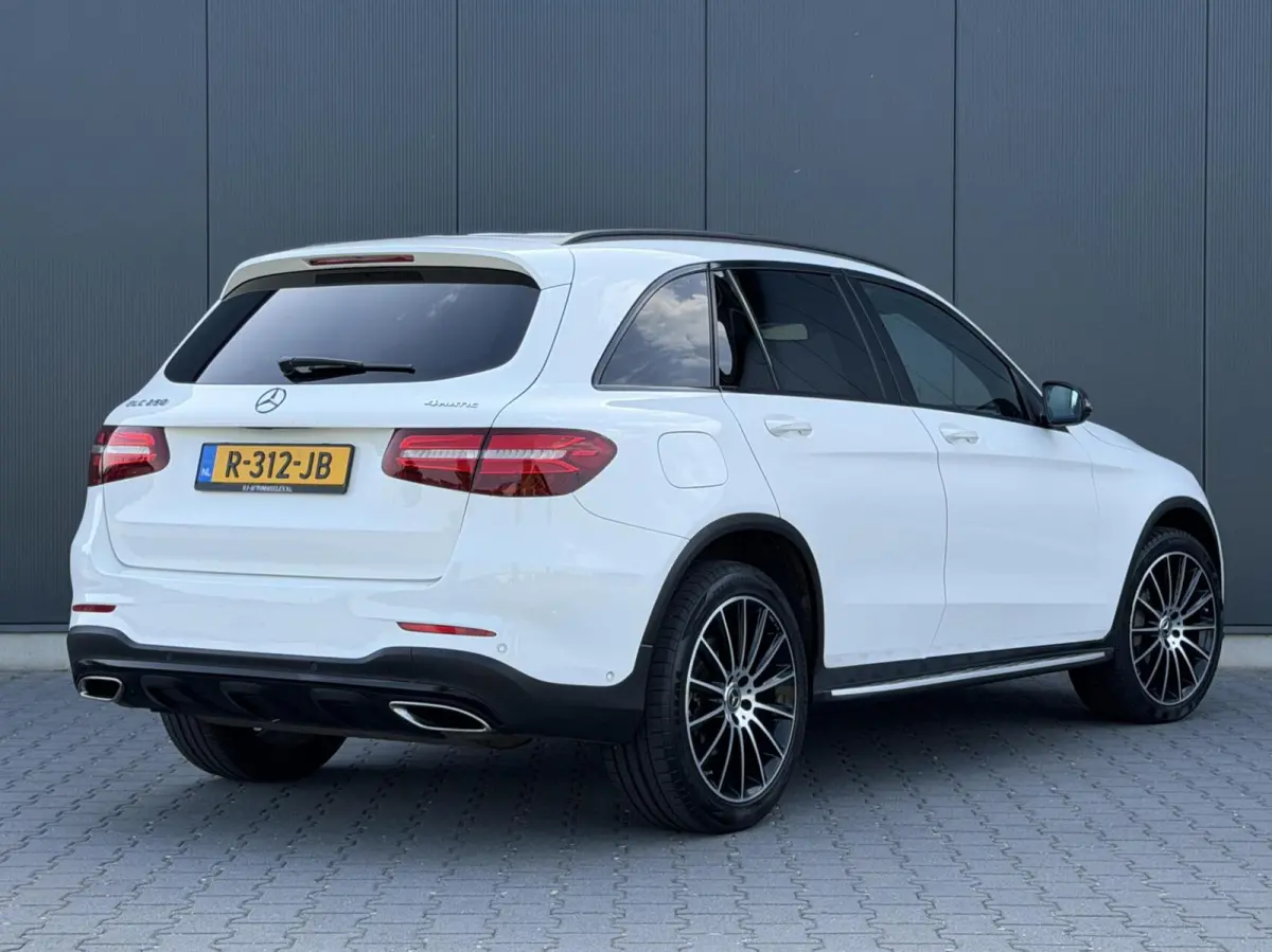 250 4MATIC AMG-Pakket Led - Pano - Leder - Night Pakket